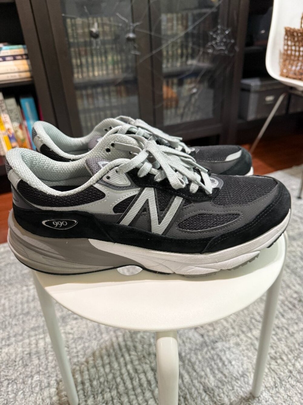 New Balance 990v6 in black Men’s size 10